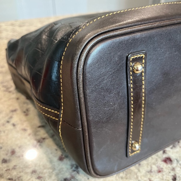 Dooney & Bourke Denison Logo Lock Shoulder Bag - Picture 10 of 15